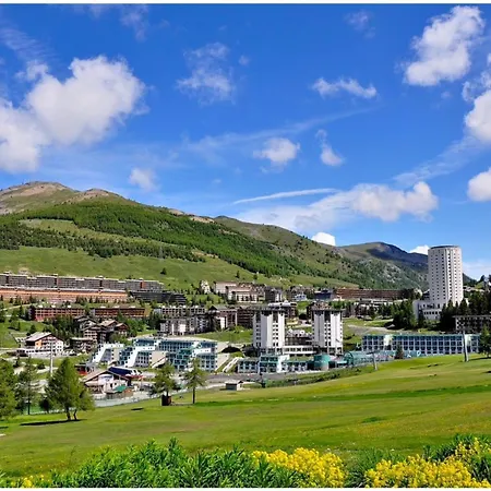 Wolf & Deer Ski-in Ski-out 250m - Happy Apartment Sestriere